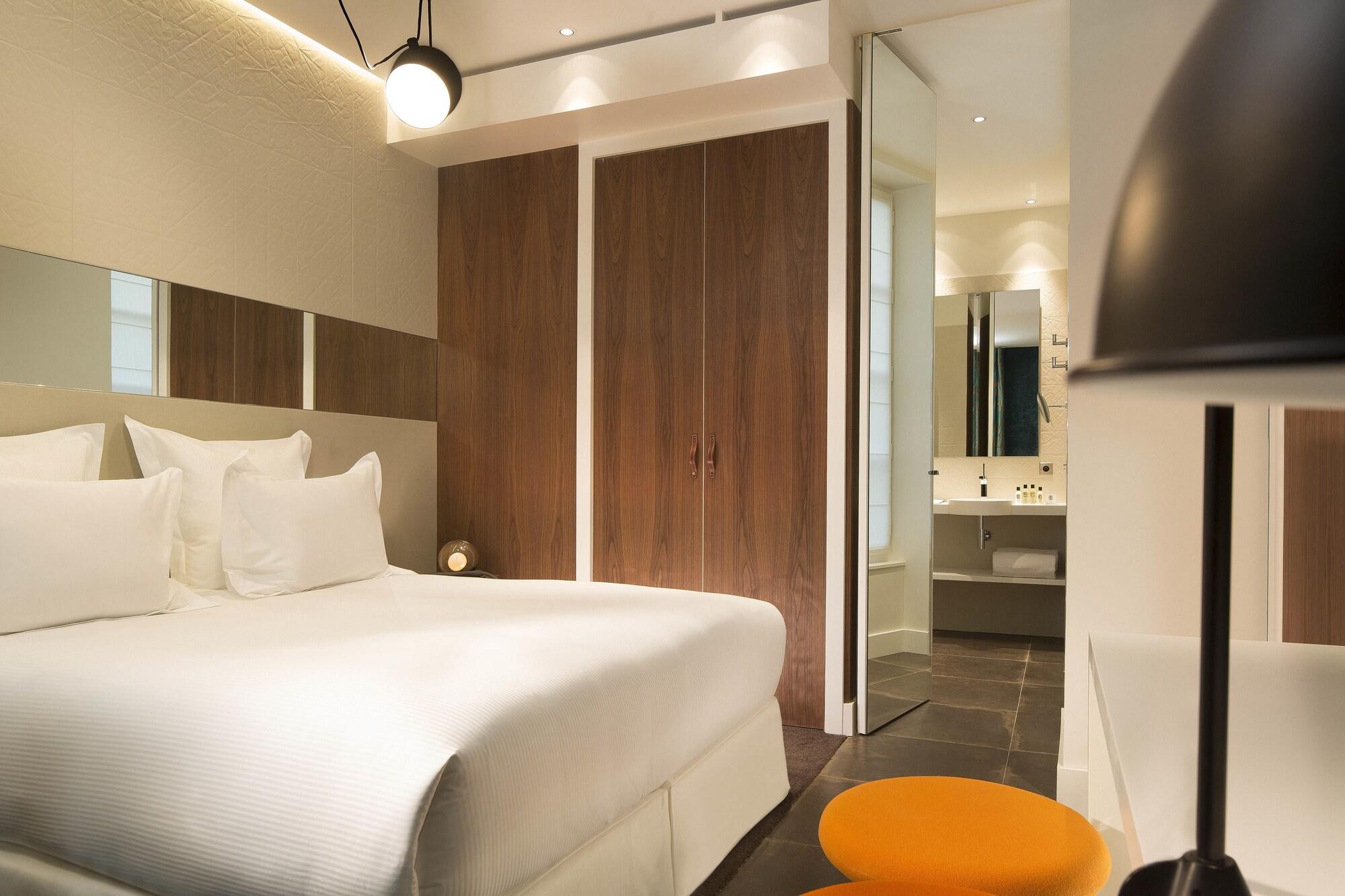Hotel Dupond-Smith Paris Exterior photo