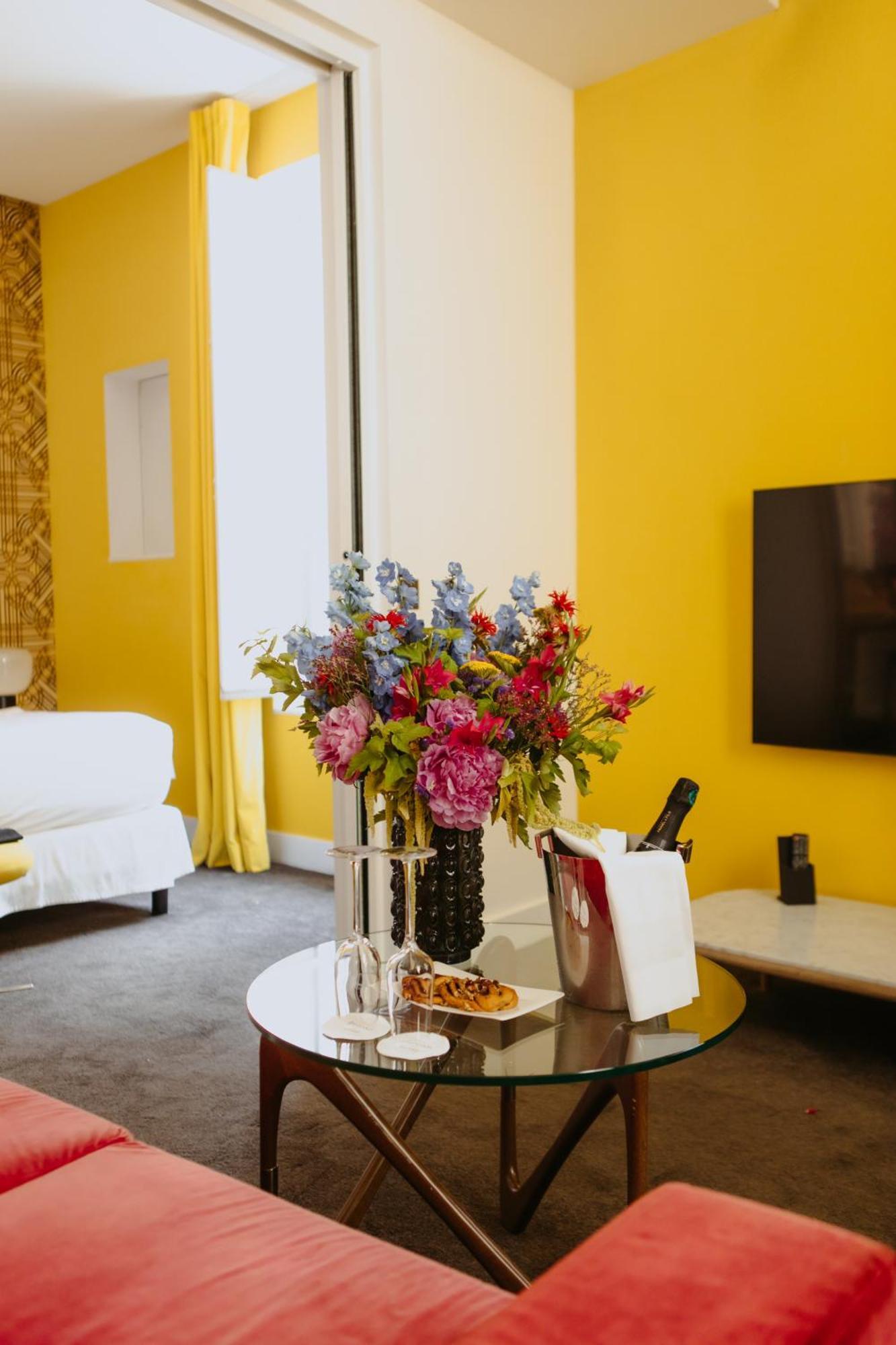 Hotel Dupond-Smith Paris Exterior photo